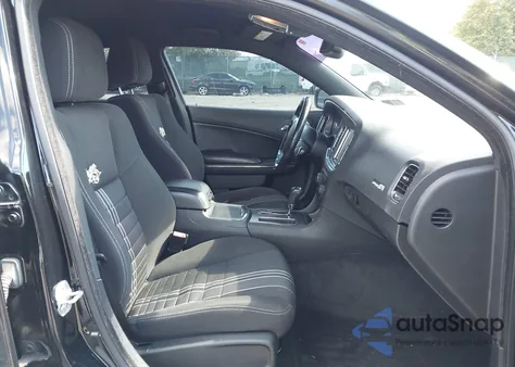 2013 Dodge Charger Srt8 Superbee z USA, uszkodzony, nr VIN 2C3CDXGJ6DH537180